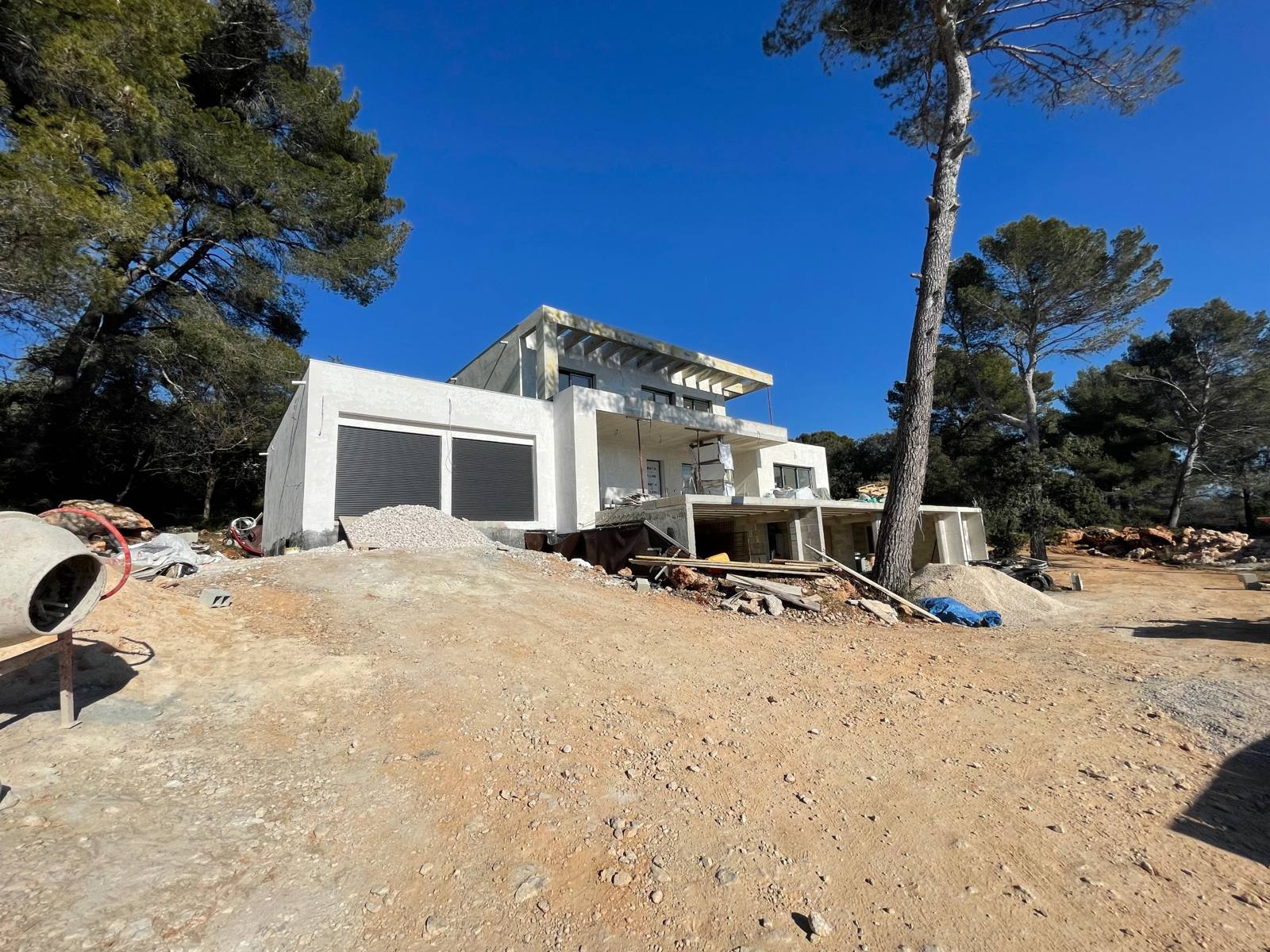 Villa dans la pinède